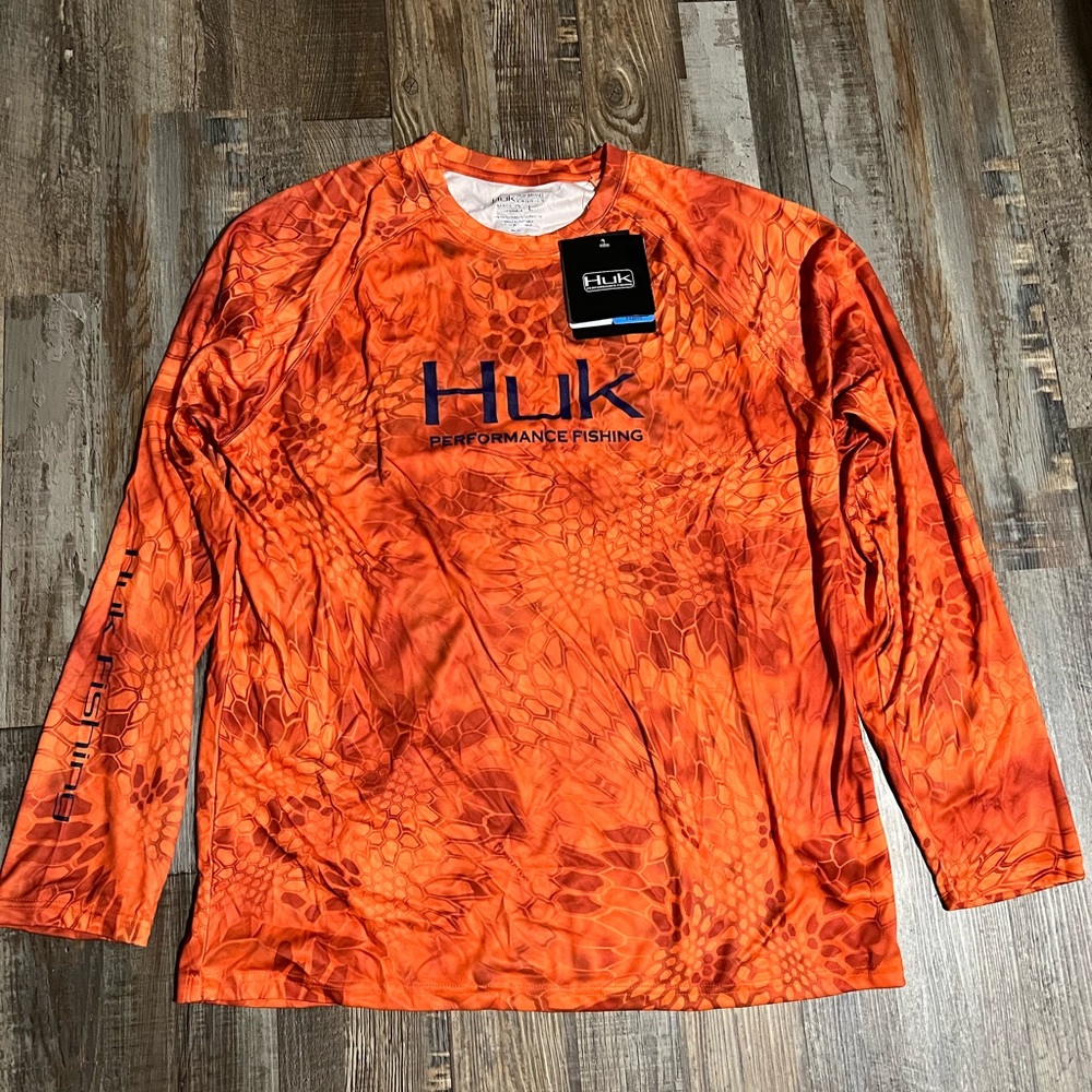 Huk fishing shirt, Men’s size L, orange